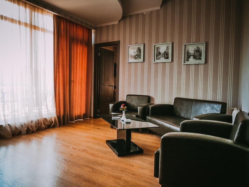 Tskaltubo Hotel Prometheus Exteriör bild